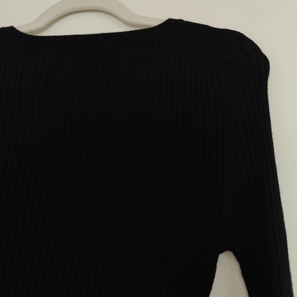 New Simons Merino Wool v-neck long sleeve  fitted tee, Black, Size Small. Le31 - Picture 4 of 6